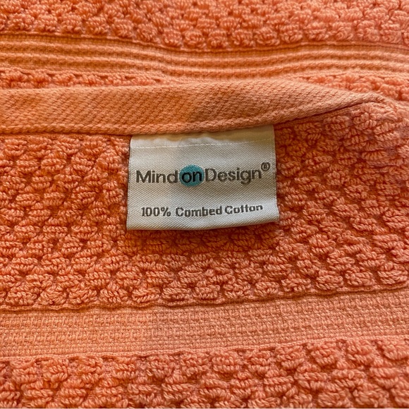 6 pc set of Coral Towels - Picture 7 of 7